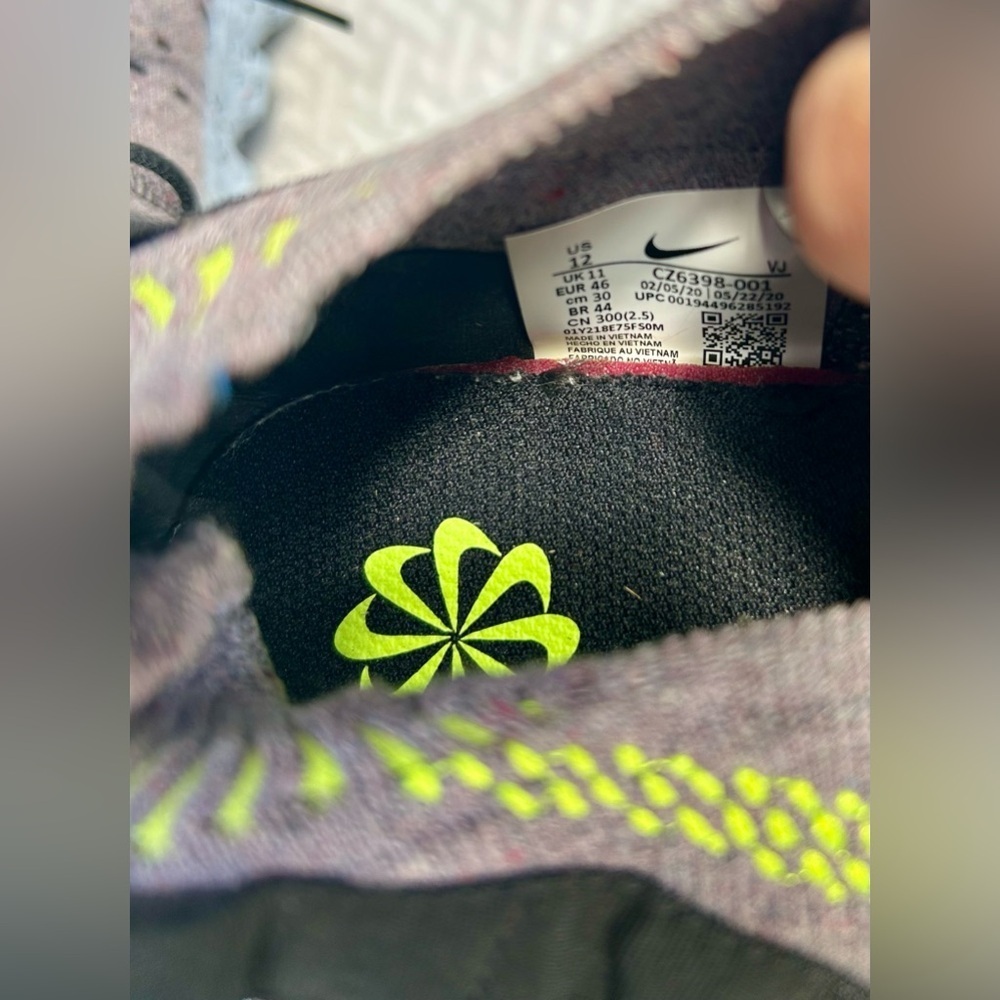 Nike Space Hippie 04 Men's Sz.12 Wolf Grey Dark Smoke Volt CZ6398-001. - Picture 8 of 8